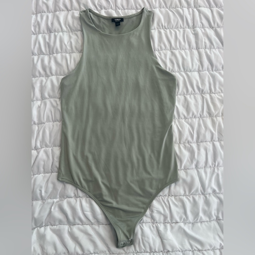 Express Light Green Body Contour Top size small
